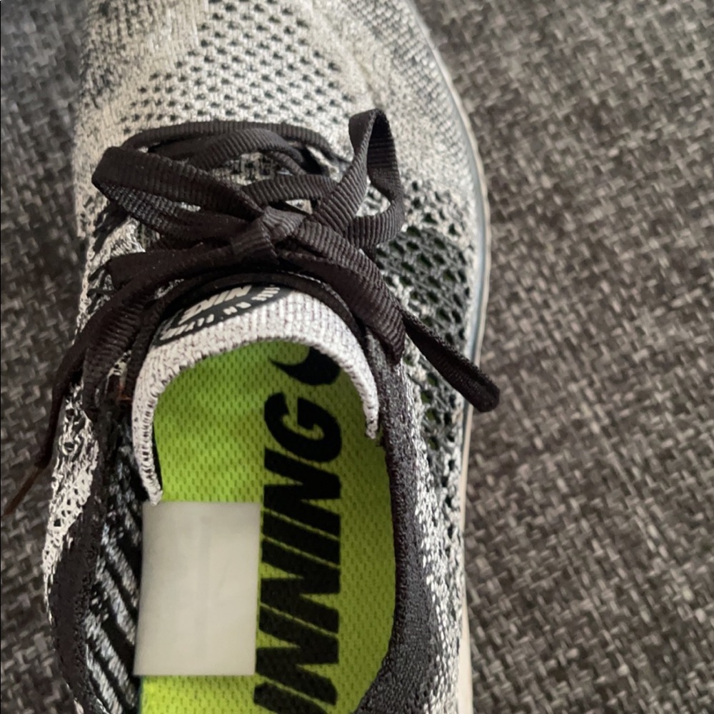 Womens Nike fly knit. Worn maybe 4 times